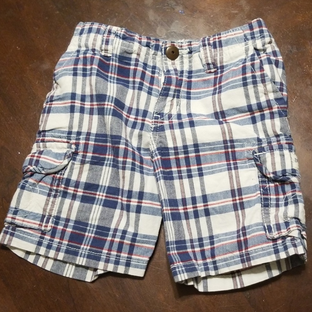 The children's place shorts size 2t